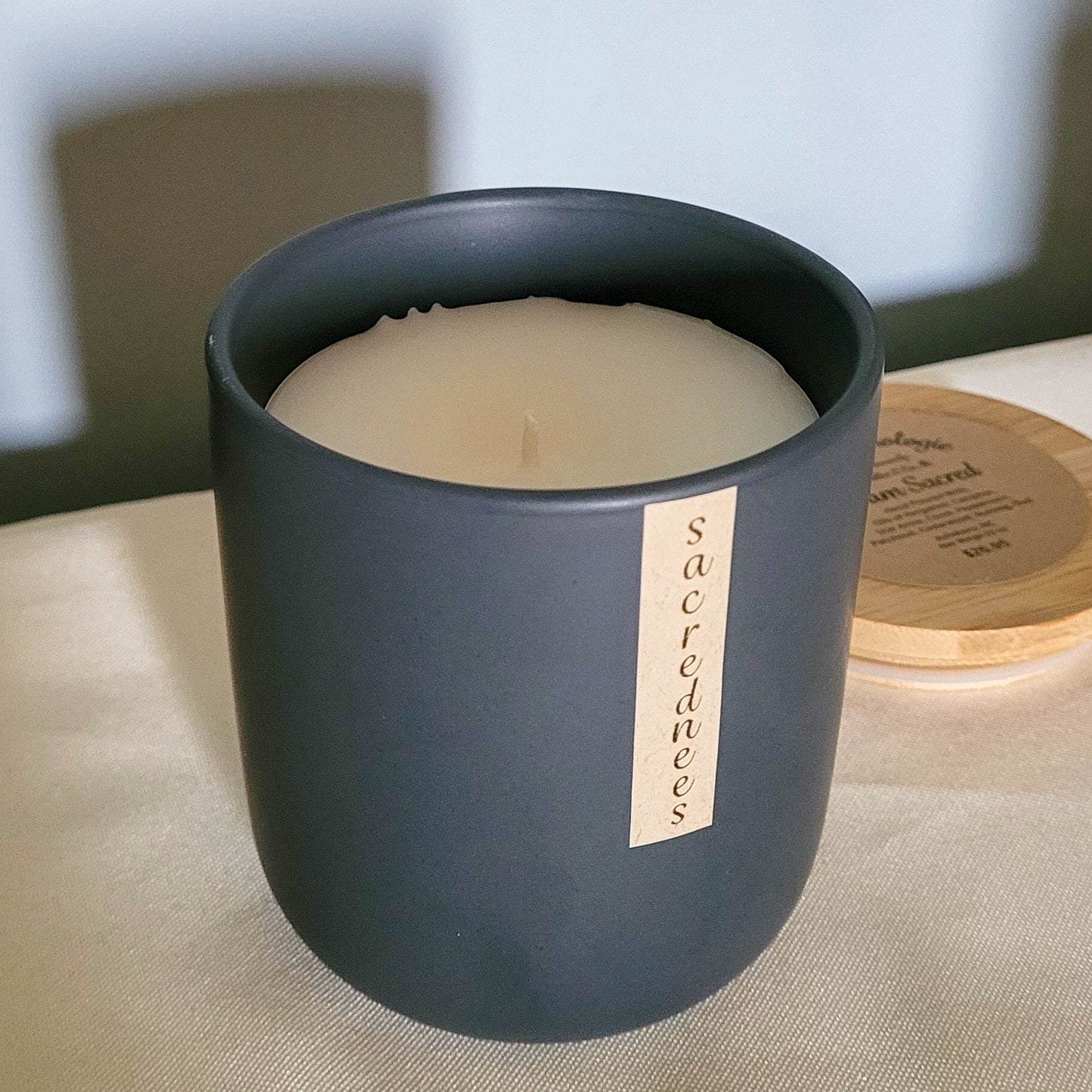 Sacredness - Aromachologie Candle